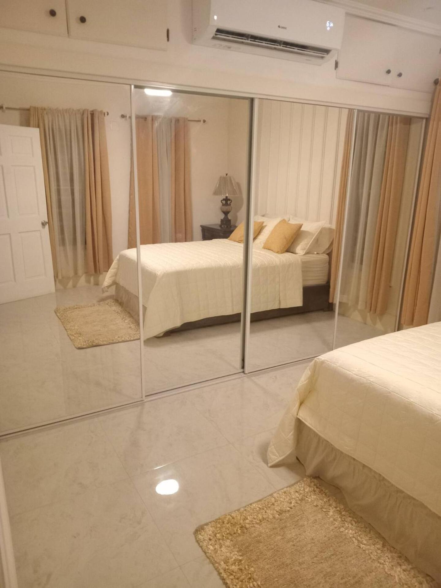 Virginias Place เดอะแวลลีย์ ภายนอก รูปภาพ